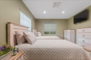 Allure Detox's client guest bedroom